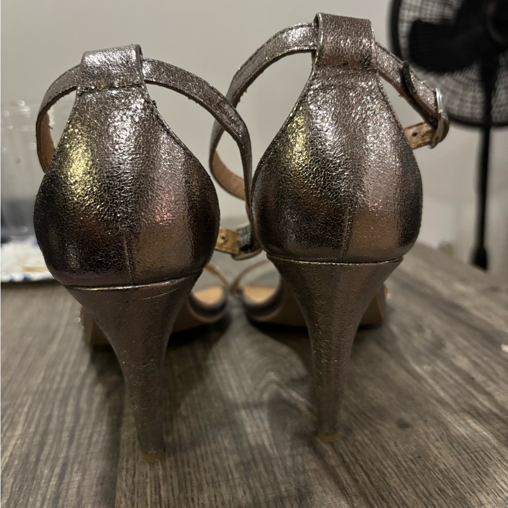 Elegant Pewter Metallic Heeled Sandals - Picture 6 of 6